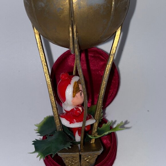 Vintage Pixie Elf Santa's Helper Hot Air Balloon Ornament Kitsch Holly Berry Elf - Picture 9 of 16